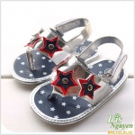 Sandal tập đi cho bé